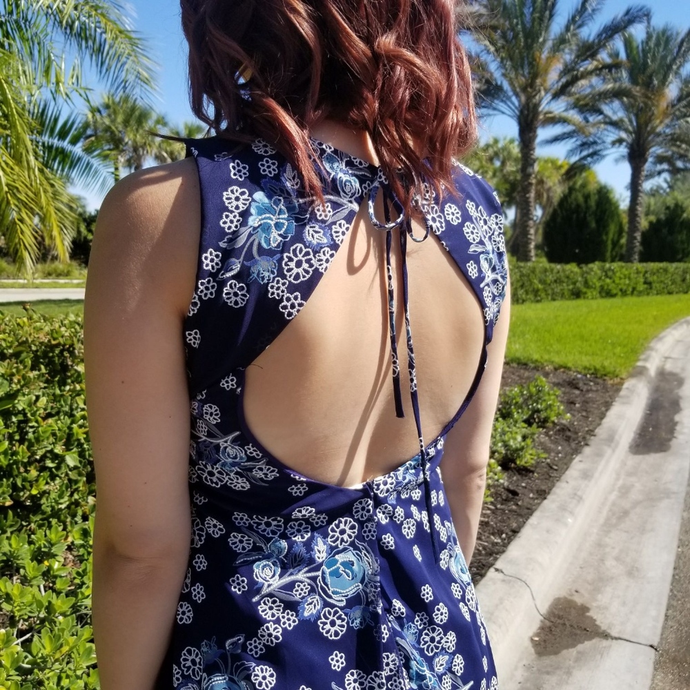 Navy & White Floral Dress Keyhole Open Back
